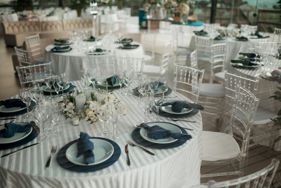 Elegant wedding table setting with fine china